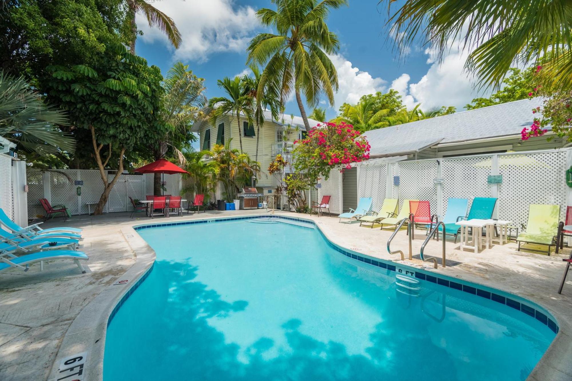 Tropical Village Key West Room photo